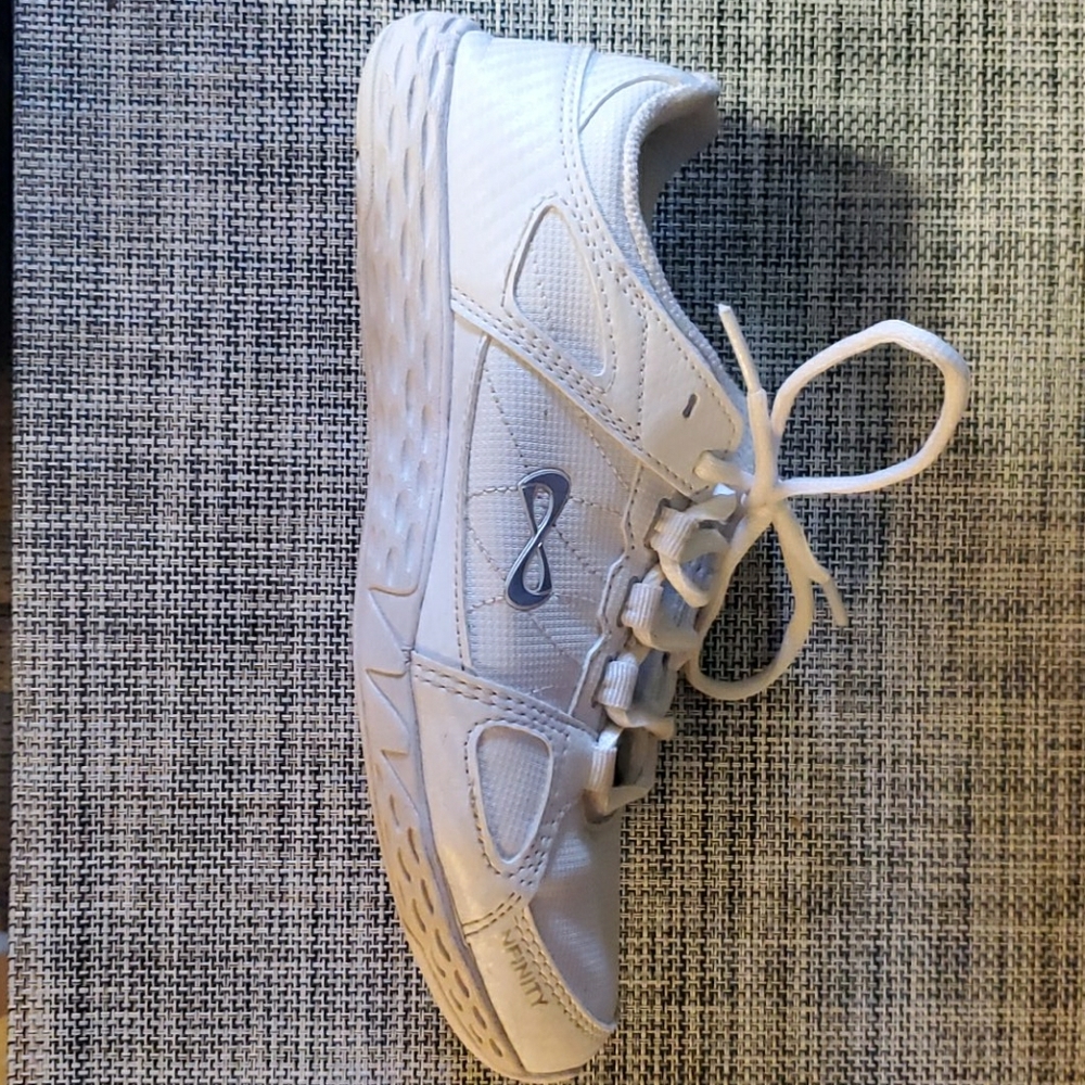 Nfinity Rival Cheer Shoes
